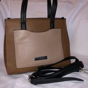 NINE WEST CROSSBODY/SHOULDER BAG